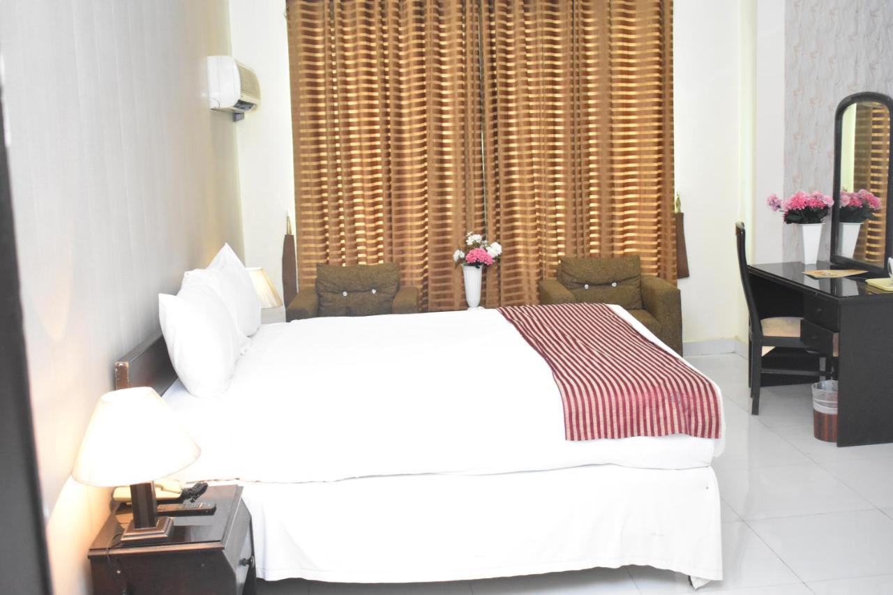 Hotel Royal Palace Rawalpindi Zewnętrze zdjęcie