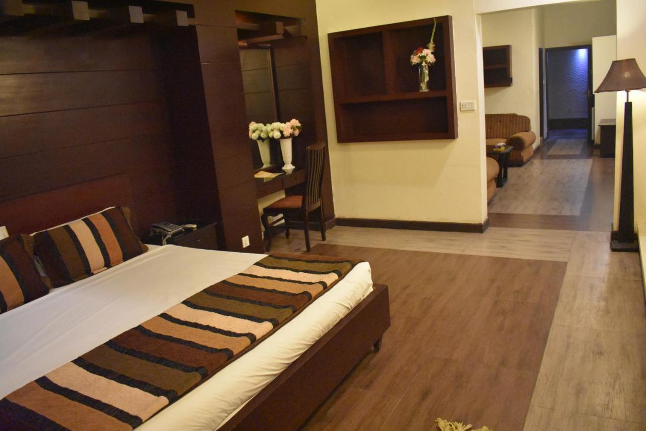 Hotel Royal Palace Rawalpindi Zewnętrze zdjęcie